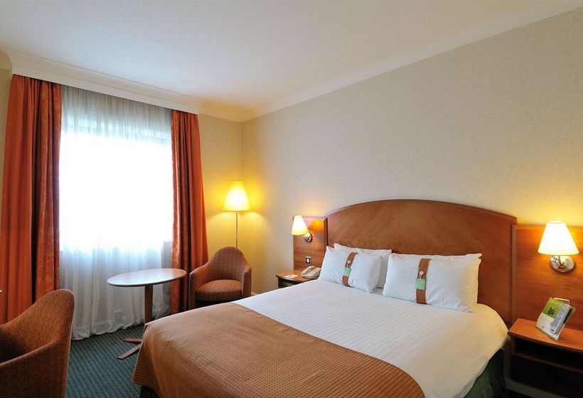 Hotel DoubleTree by Hilton Woking 10