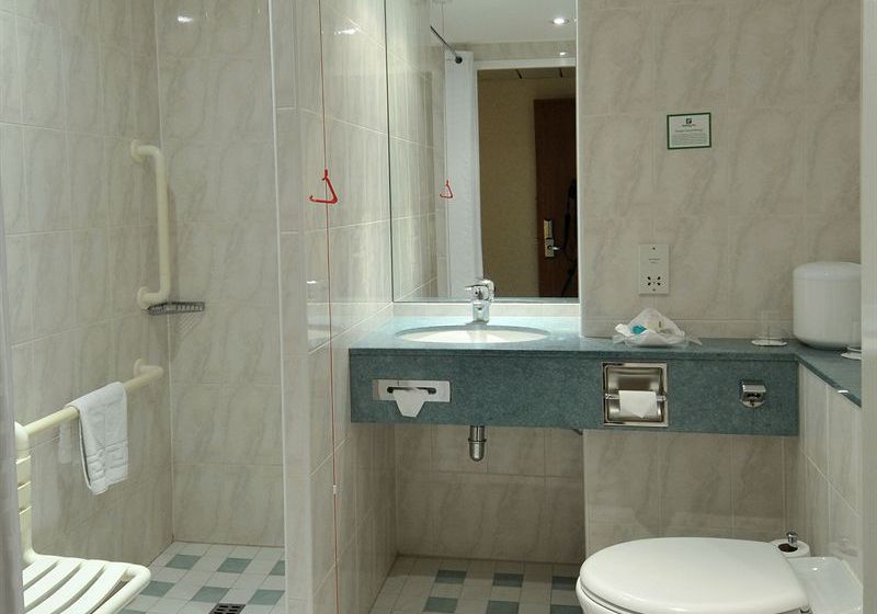 Hotel DoubleTree by Hilton Woking 17