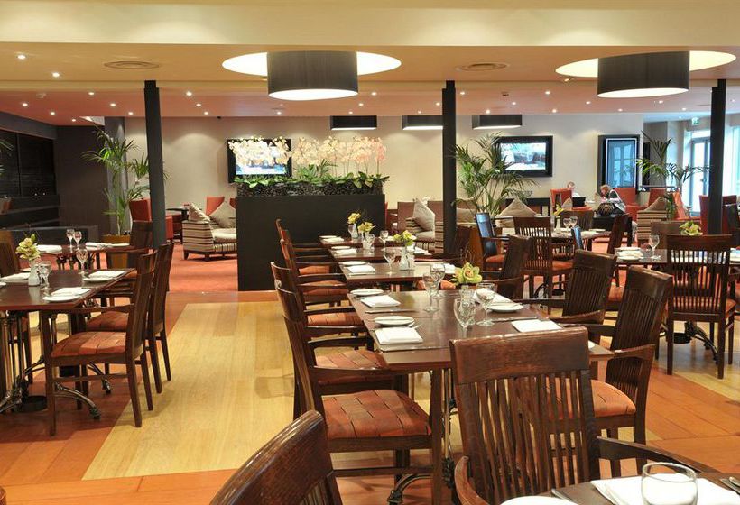 Hotel DoubleTree by Hilton Woking 7