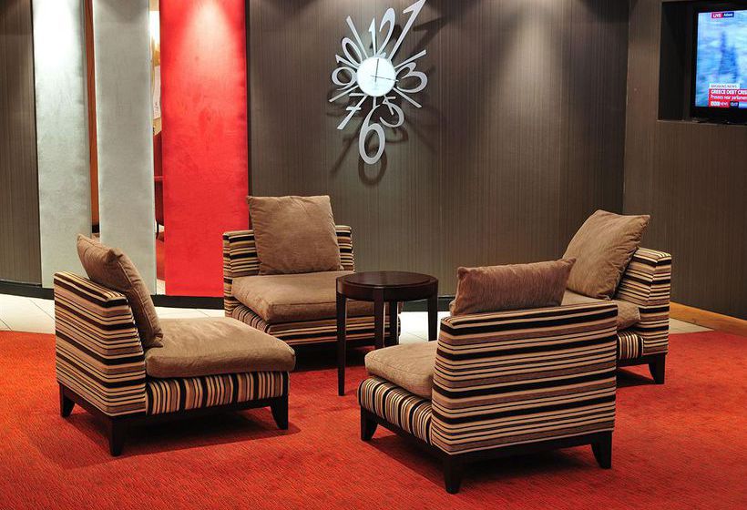 Hotel DoubleTree by Hilton Woking 8