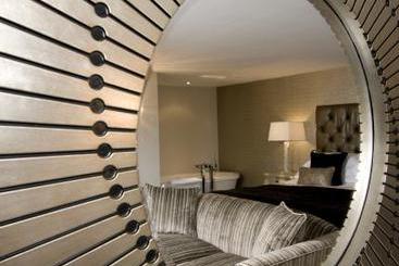 Hotel Bespoke Sanctum on the Green 2