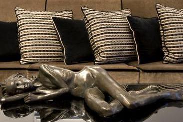 Hotel Bespoke Sanctum on the Green 3