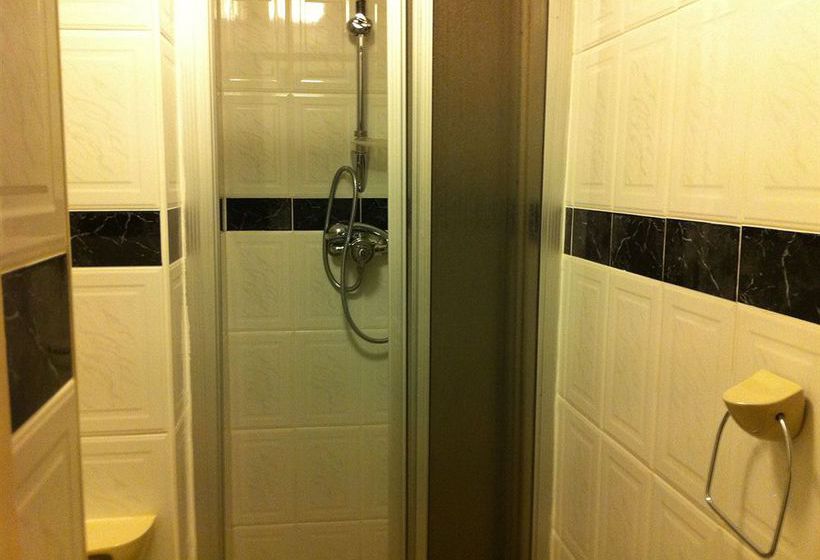 Hôtel Gatwick White House