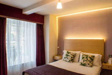 Hotel Crescent Town House 14