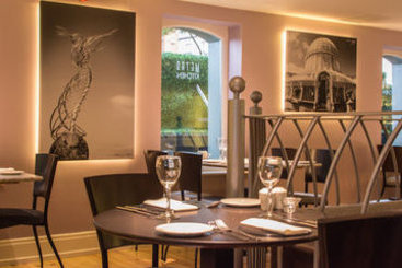 Hotel Crescent Town House 17