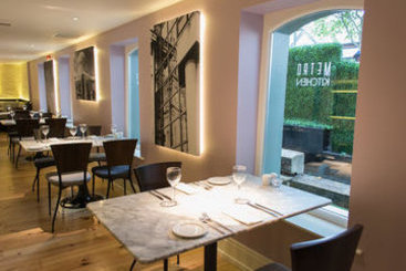 Hotel Crescent Town House 19