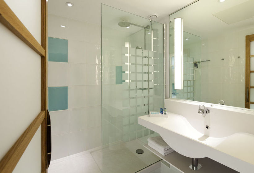 Novotel Newcastle Airport