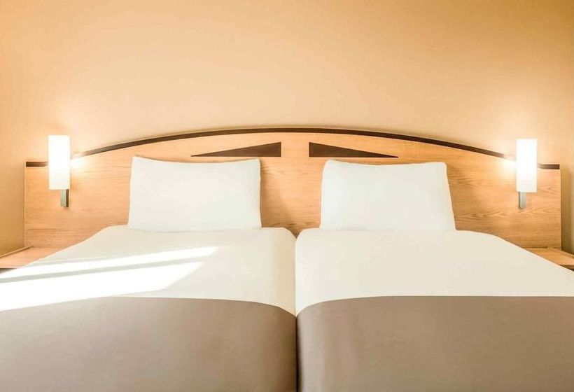 Hotel Ibis Wellingborough 9