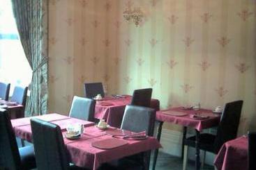 Alvera Court Hotel 12