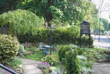 Alvera Court Hotel 17