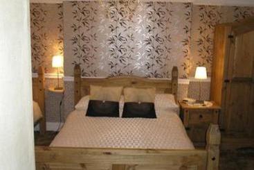 Alvera Court Hotel 8