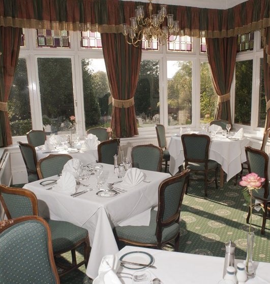 Riverhill Hotel & Restaurant