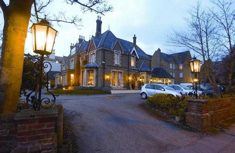 Cotswold Lodge Hotel