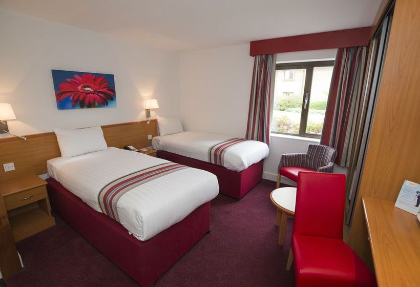 Hotel Ramada Cambridge 10
