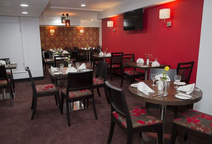 Hotel Ramada Cambridge 11