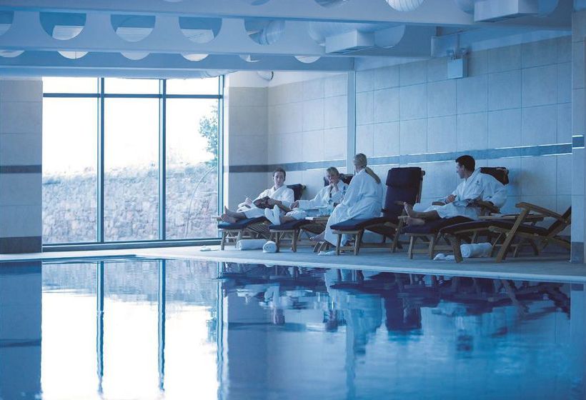 The Macdonald Marine Hotel & Spa 10