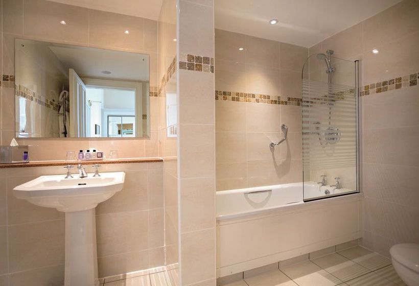 The Macdonald Marine Hotel & Spa 12