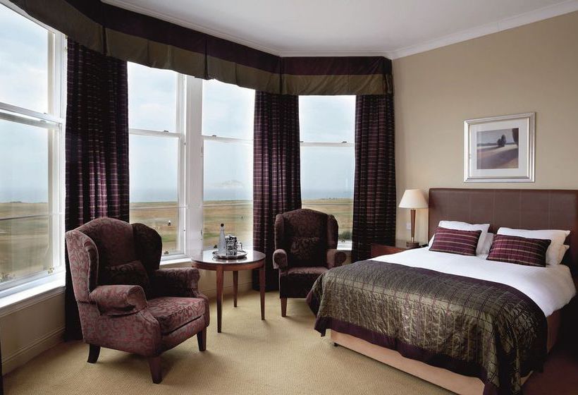 The Macdonald Marine Hotel & Spa 17