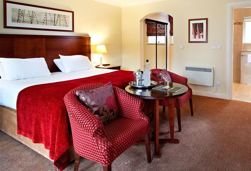 Macdonald Elmers Court Hotel & Resort 14