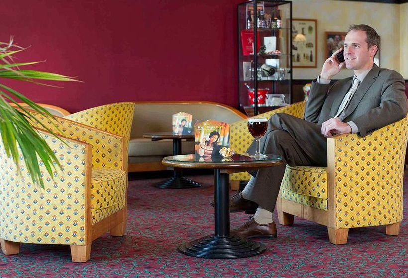 Hotel Ibis Mons Centre Gare 10