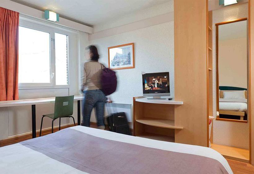 Hotel Ibis Mons Centre Gare 12