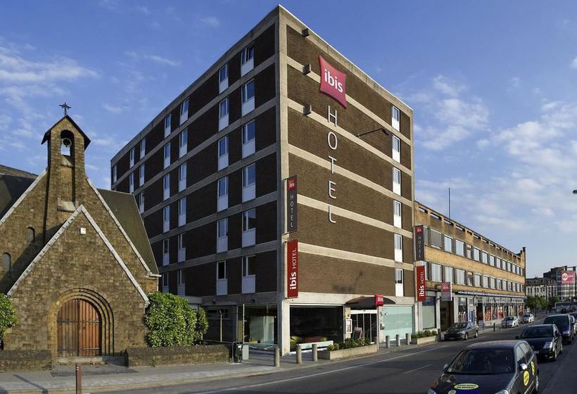 Hotel Ibis Mons Centre Gare 14