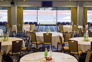 Hotel De Vere Whites 4