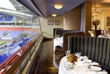 Hotel De Vere Whites 9