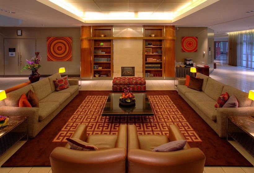 Adina Apartment Hotel