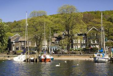 Waterhead Hotel