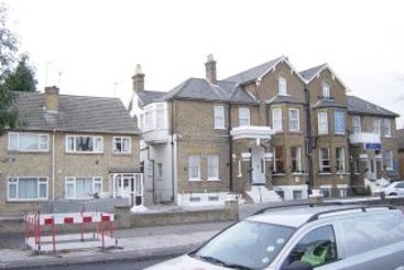 Channins Hounslow Hotel 1