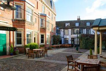 The Rutland Arms Hotel 10