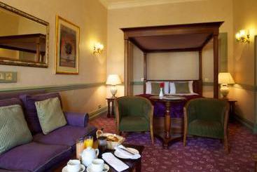 The Rutland Arms Hotel 16