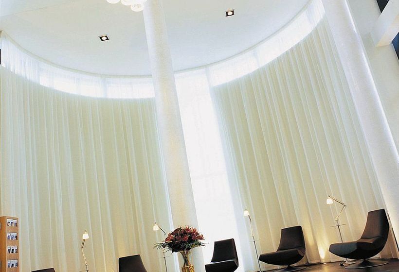 Radisson Blu Hotel, Belfast 12