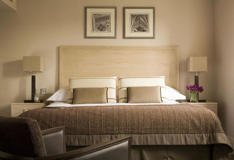 Hôtel Nutfield Priory & Spa 11