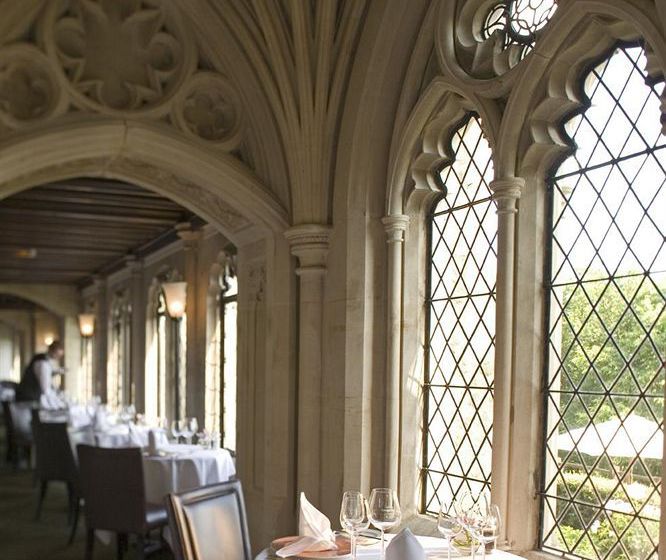 Hôtel Nutfield Priory & Spa 12