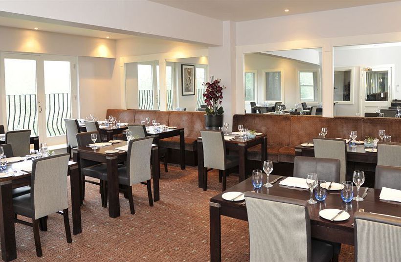 Hôtel Nutfield Priory & Spa 6