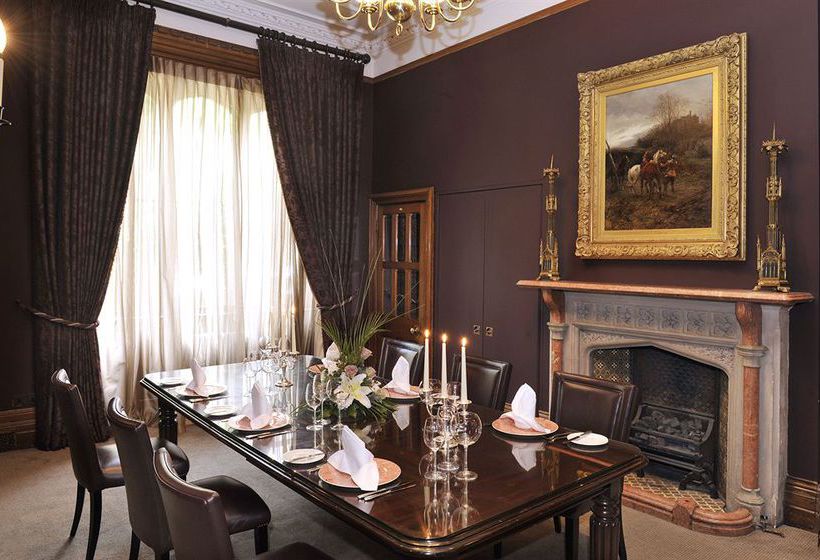 Hôtel Nutfield Priory & Spa 9