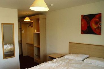 Hotel Towngate Inn 5