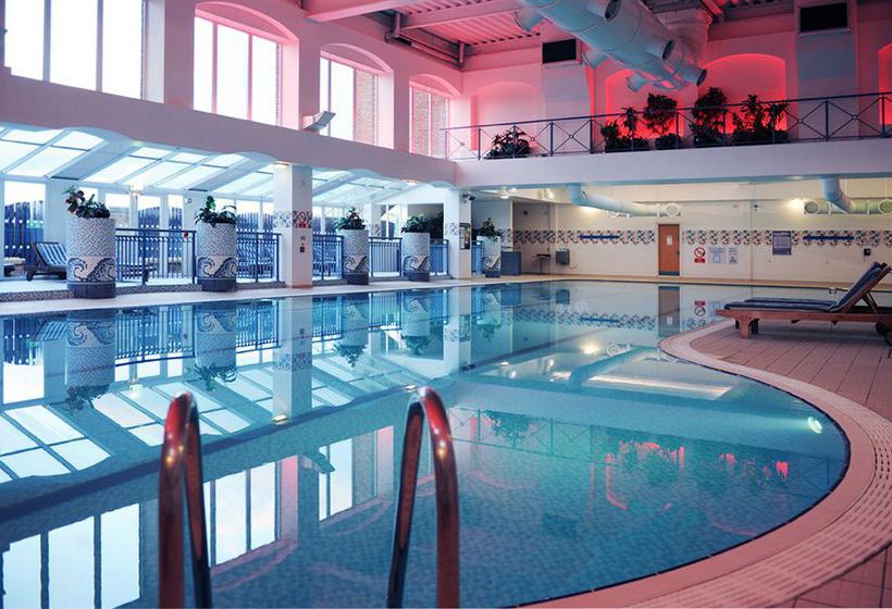 Village Hotel Birmingham Walsall 3