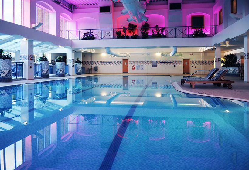 Village Hotel Birmingham Walsall 8