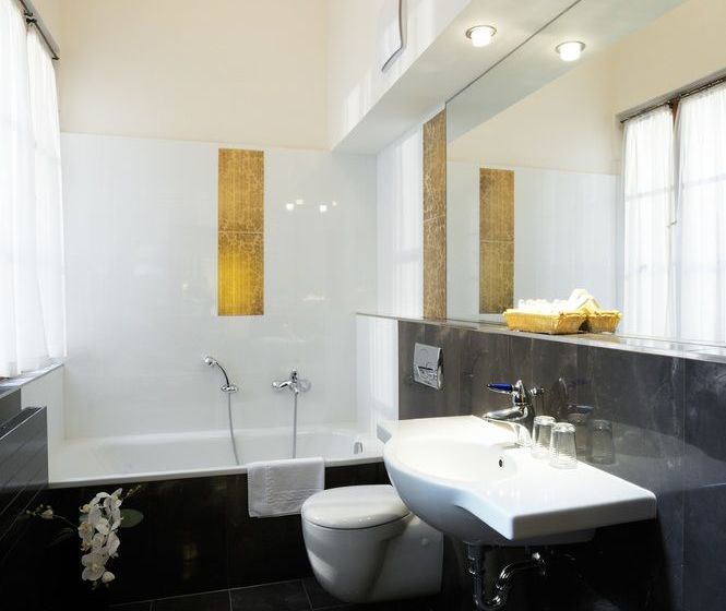 The Charles Hotel Prague 18