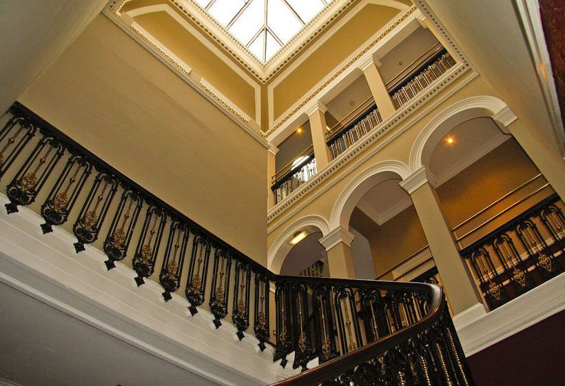 Hotel Ballantrae West End