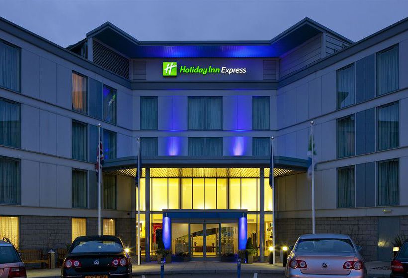 Hotel Holiday Inn Express London Stansted Airport