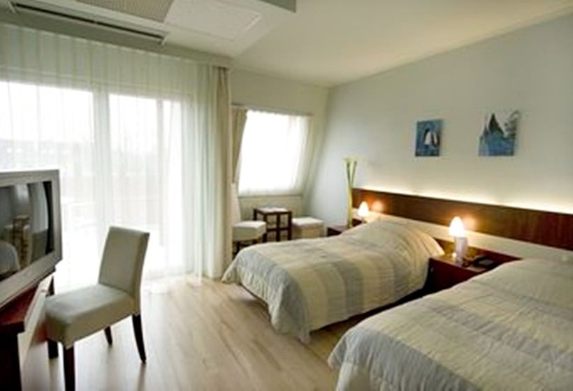 Holiday Beach Budapest Wellness & Conference Hotel