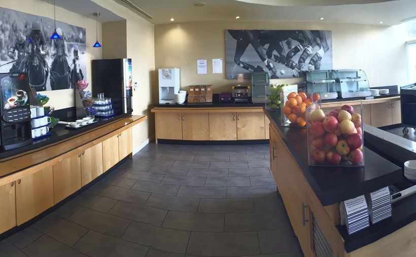 Hotel Holiday Inn Express Chester Racecourse 10