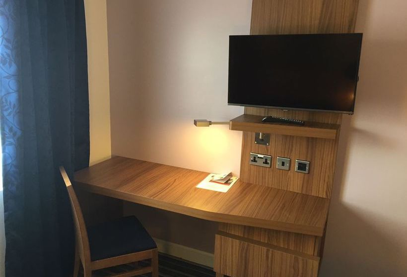 Hotel Holiday Inn Express Chester Racecourse 12