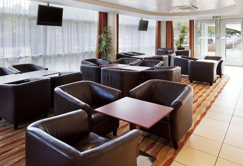 Hotel Holiday Inn Express Chester Racecourse 4