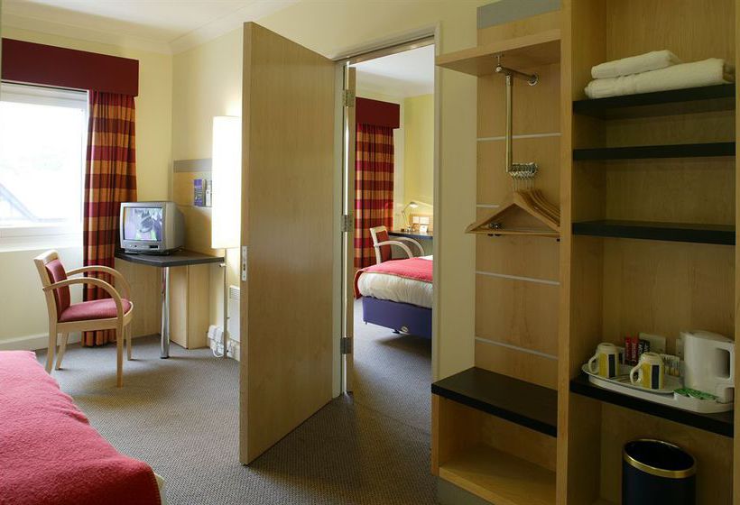 Hotel Holiday Inn Express Chester Racecourse 6