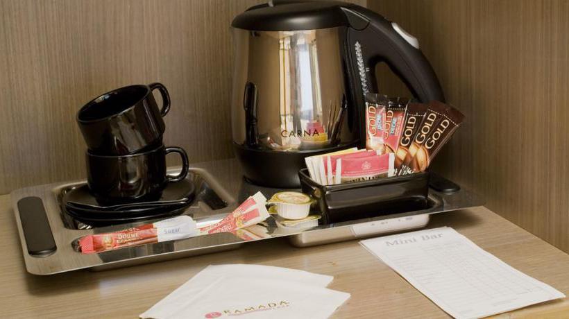 Hotel Ramada Plaza Antwerp 11